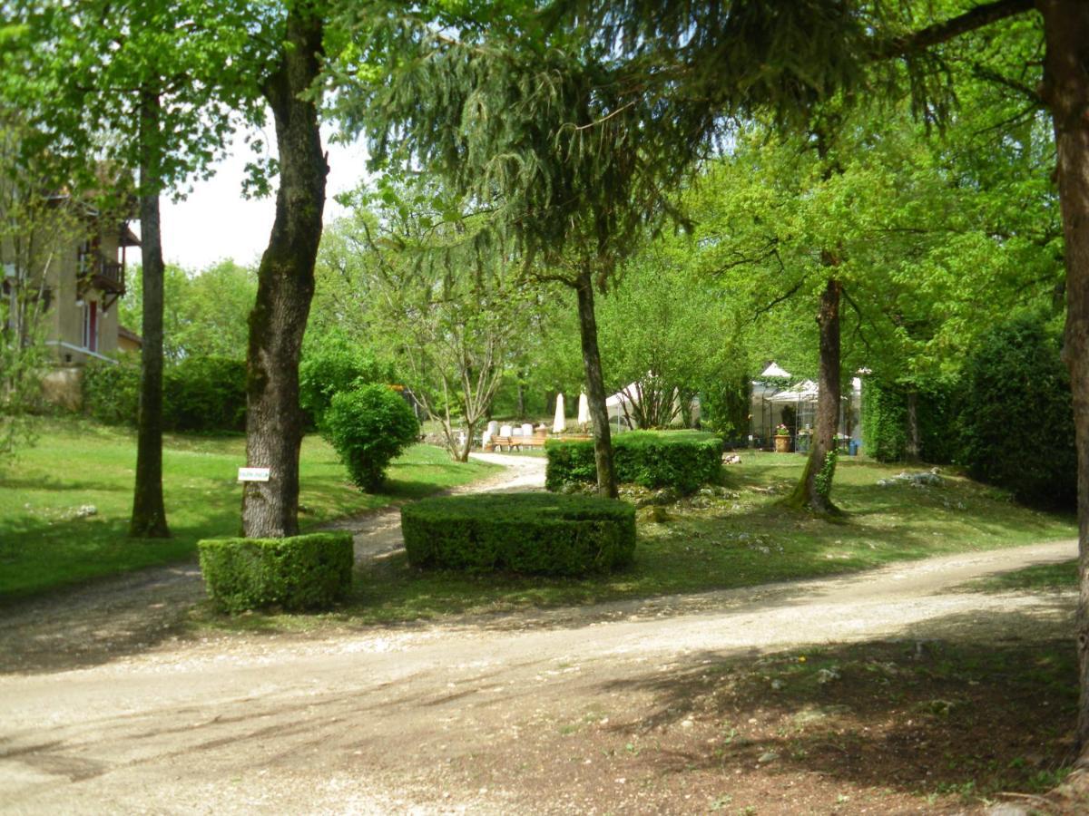 La Garenne De Morestel Exterior foto