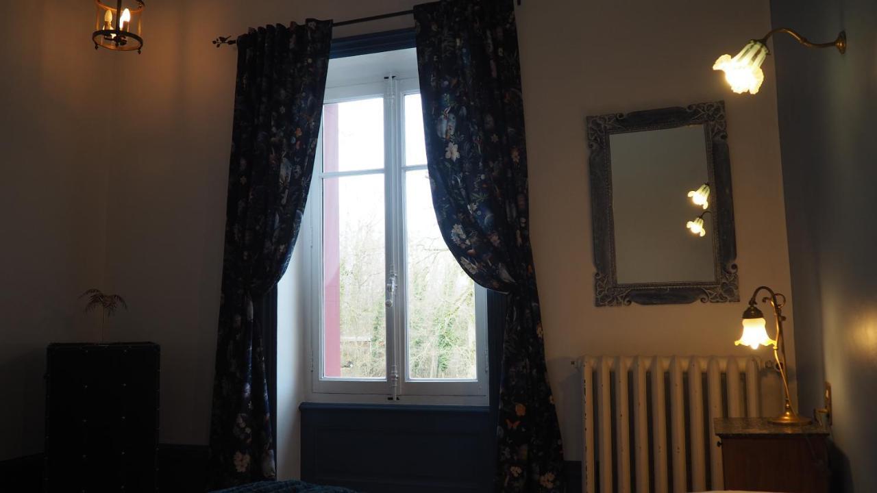 La Garenne De Morestel Exterior foto
