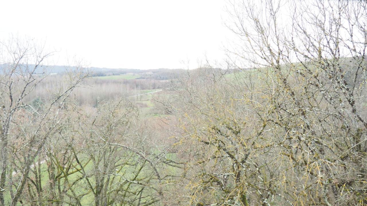 La Garenne De Morestel Exterior foto